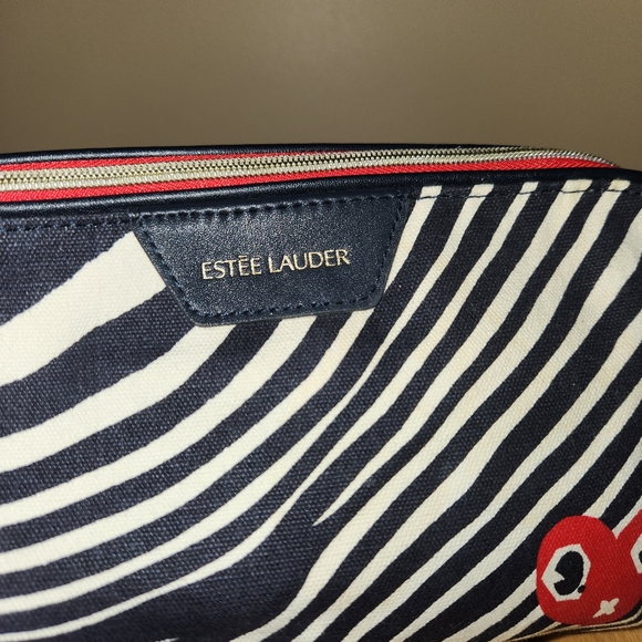 Estee Lauder Makeup Bag - Picture 4 of 6